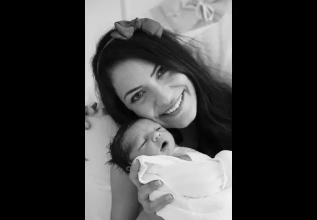 Ada Kıbrıslı – doğum hikayesi fotoğrafı 39/51 · Songül Turgut, İzmir