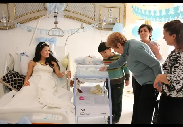 Ada Kıbrıslı – doğum hikayesi fotoğrafı 50/51 · Songül Turgut, İzmir