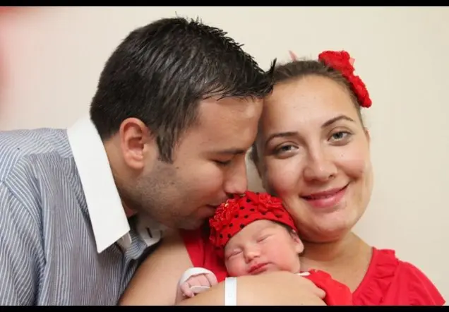 AYŞE ZEREN GAZELLER'in Web Sayfası – doğum hikayesi fotoğrafı 40/43 · Songül Turgut, İzmir