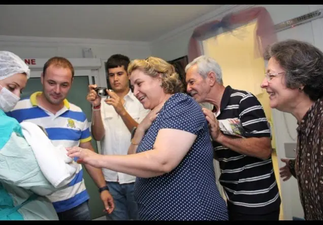 BEREN KÖSEOĞLU'nun Web Sayfası – doğum hikayesi fotoğrafı 16/44 · Songül Turgut, İzmir