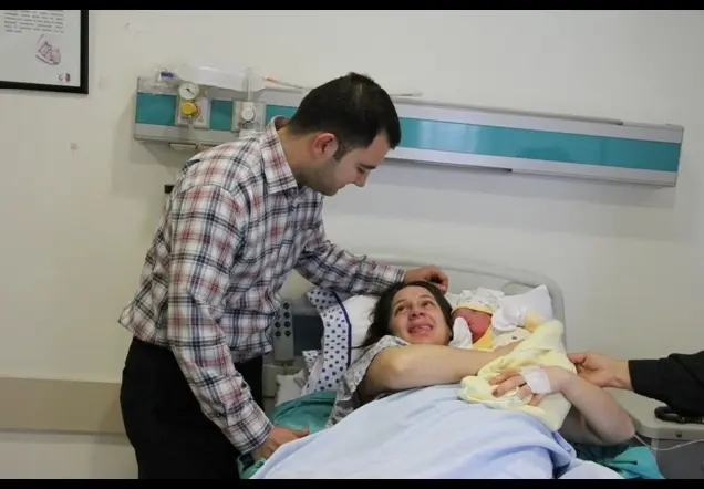 BERK TEPEDELEN'in Web Sayfası – doğum hikayesi fotoğrafı 27/76 · Songül Turgut, İzmir