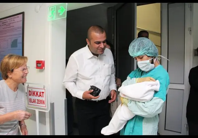 ÇAĞAN TAŞAR' ın Web Sayfası – doğum hikayesi fotoğrafı 10/46 · Songül Turgut, İzmir