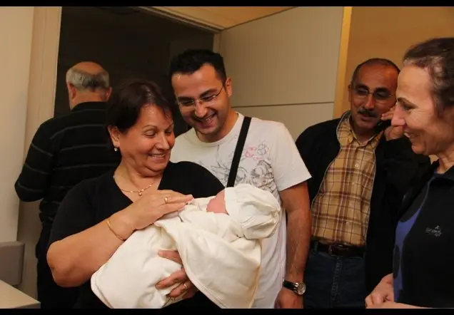 DEFNE ÇATALAHMETOĞLU'nun Web Sayfası – doğum hikayesi fotoğrafı 31/69 · Songül Turgut, İzmir