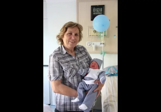 EGE GÜNGÖR'ün Web Sayfası – doğum hikayesi fotoğrafı 51/78 · Songül Turgut, İzmir