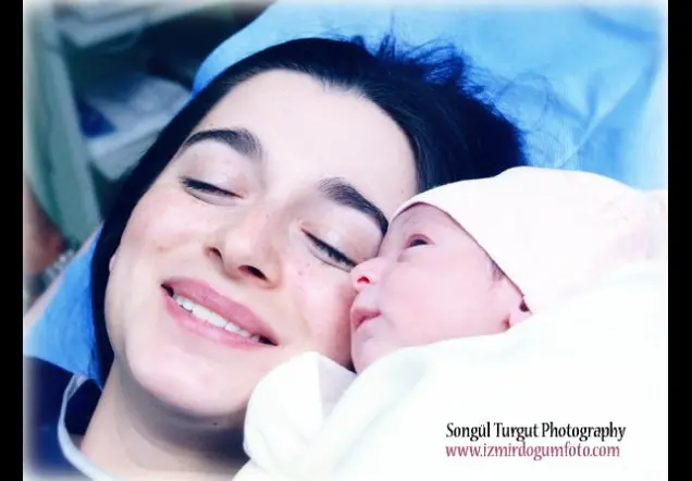 Doğum Fotoğrafları Galerisi 5 – galeri fotoğrafı 13/70 · Songül Turgut, İzmir