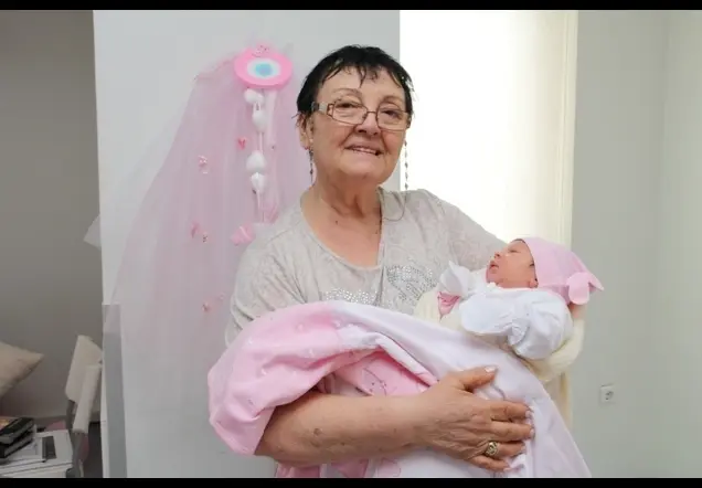 GÜLCE TURGUT'un Web Sayfası – doğum hikayesi fotoğrafı 86/94 · Songül Turgut, İzmir
