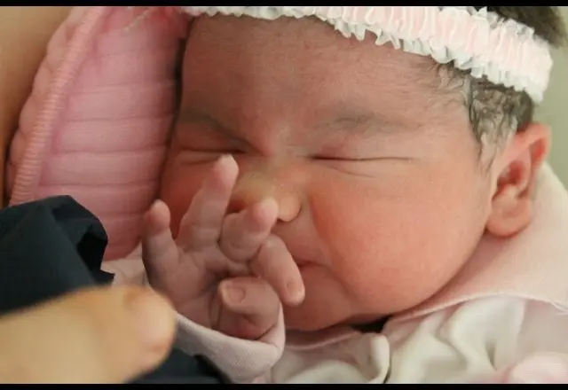 Meleknur Aksel – doğum hikayesi fotoğrafı 27/34 · Songül Turgut, İzmir