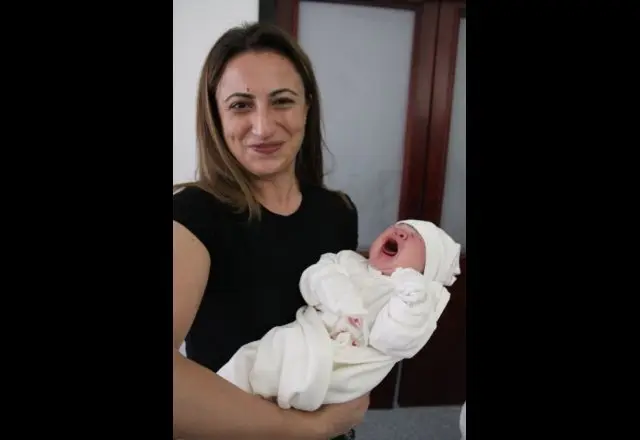 NİL ERGÜL'ün Web Sayfası – doğum hikayesi fotoğrafı 43/81 · Songül Turgut, İzmir