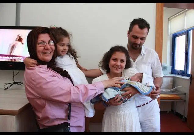 RÜZGAR BAYRAKTAR'ın Web Sayfası – doğum hikayesi fotoğrafı 48/84 · Songül Turgut, İzmir