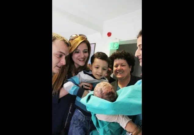 URAS ŞENGÜL'ün Web Sayfası – doğum hikayesi fotoğrafı 16/59 · Songül Turgut, İzmir