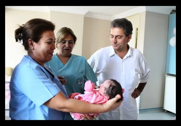 Yağmur Gezgin – doğum hikayesi fotoğrafı 45/68 · Songül Turgut, İzmir